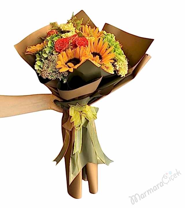 Ayçiçeği Çardak Gül Buketi