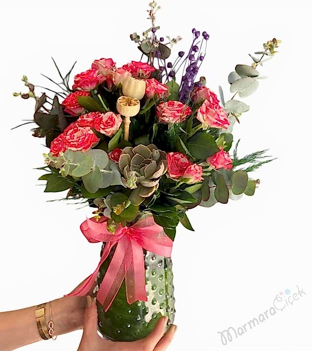 Flinders Lane Spray Roses