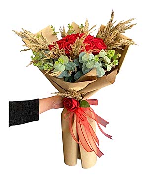 15 Yapay Kırmızı Güllü Buket