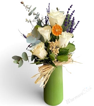 Beyaz Çardak Gül Aranjman 