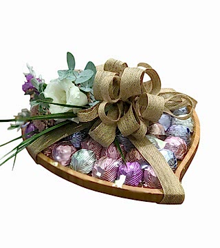 Ahşap Kalpli Nişan Çikolatası