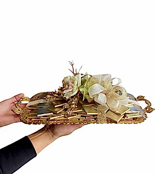 Dantel Detaylı Gold Tepside Nişan Çikolatası