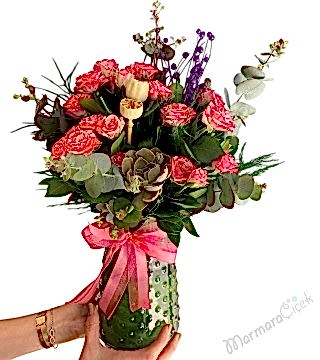 Flinders Lane Spray Roses