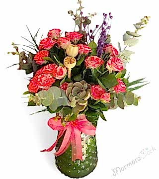 Flinders Lane Spray Roses