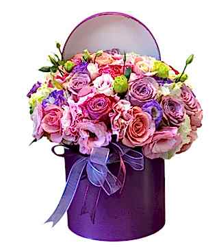 Kutuda Pembe Tonlarda Çiçekler