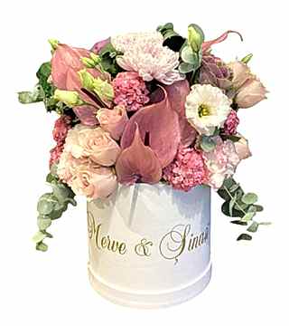 Kutuda İsimli Nişan Çiçeği