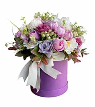 Kutuda Yapay Çiçek