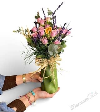 Pembe Çardak Gül Aranjman 